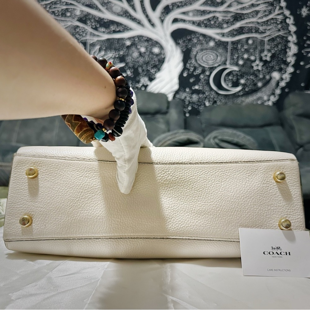 Coach shoulder bag Cream Leather Satchel with Signature Trim and Gold Hardware - Picture 13 of 17